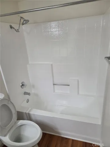 Reglazed Shower in Upstairs Bathroom