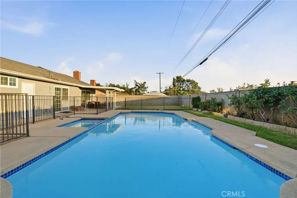 823 N Delancey Ave, San Dimas, California 91773 — photo 4