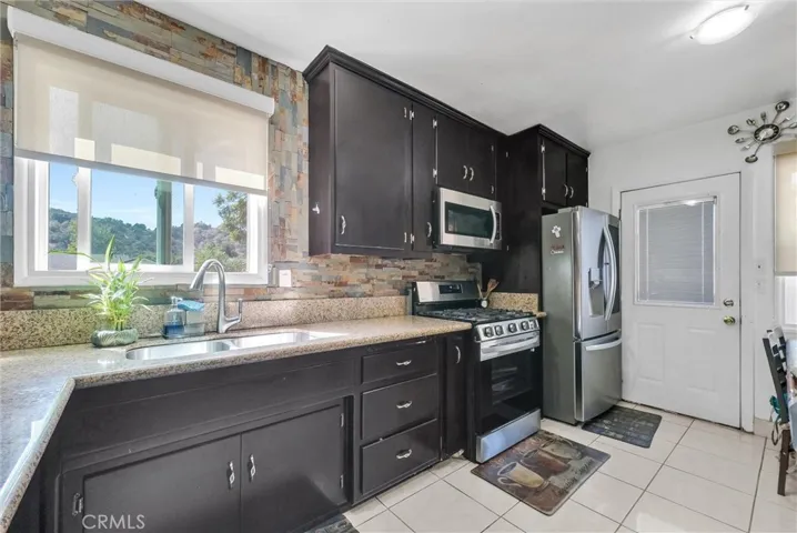 449 E Haltern, Glendora, California 91740