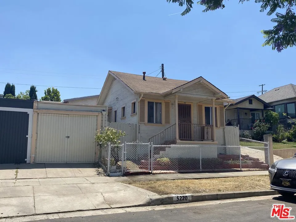 5220 Raphael St