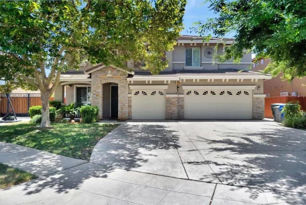 7113 E Garland Ave