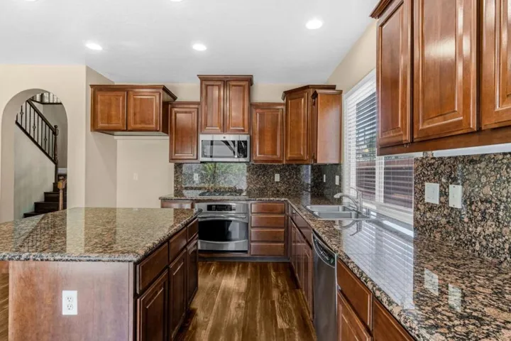 7113 E Garland Avenue, Fresno, California 93737