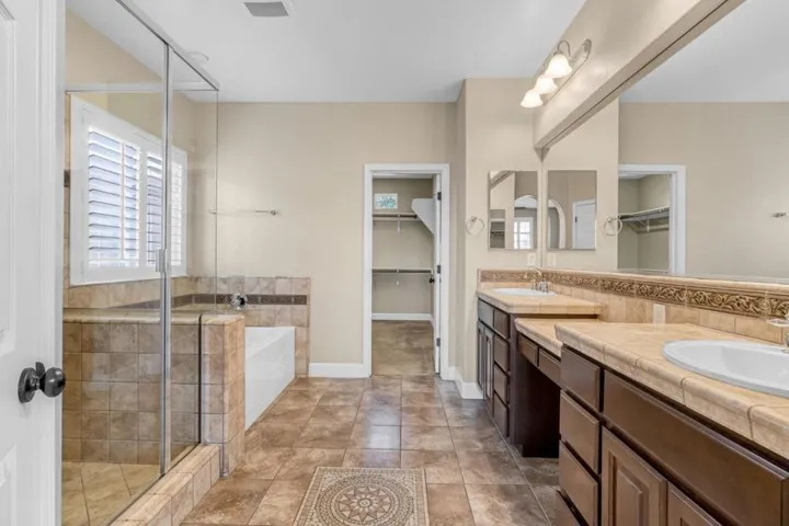 7113 E Garland Avenue, Fresno, California 93737