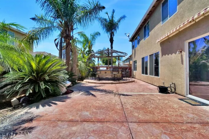 7113 E Garland Avenue, Fresno, California 93737