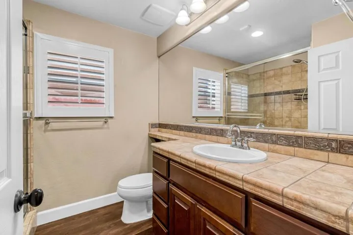 7113 E Garland Avenue, Fresno, California 93737