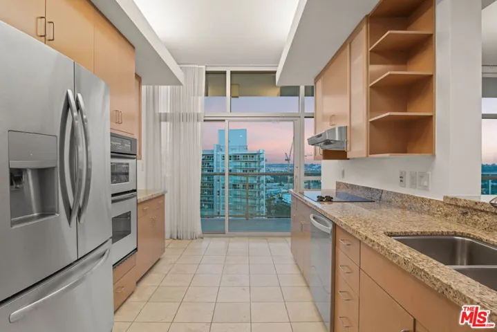 13700 Marina Pointe Drive 1801, Marina Del Rey, California 90292