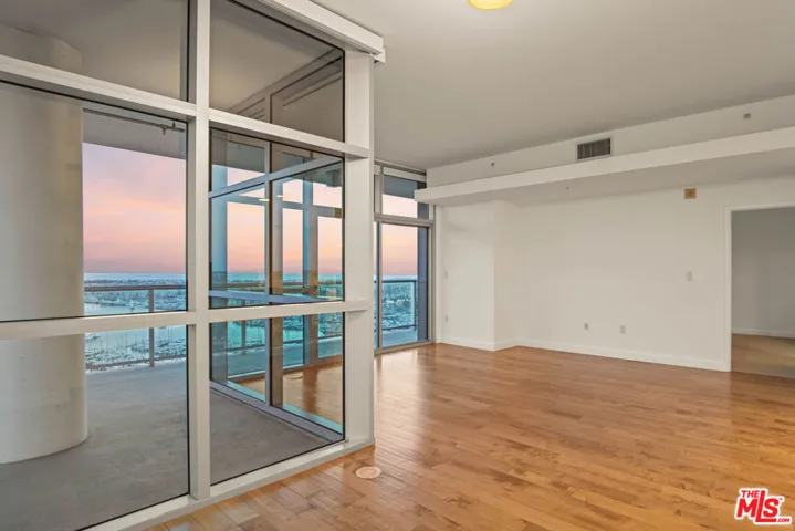 13700 Marina Pointe Drive 1801, Marina Del Rey, California 90292