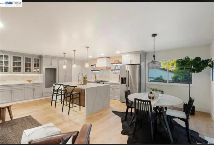 1084 Jamie Dr, Concord, California 94518