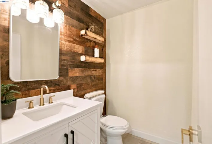 1084 Jamie Dr, Concord, California 94518