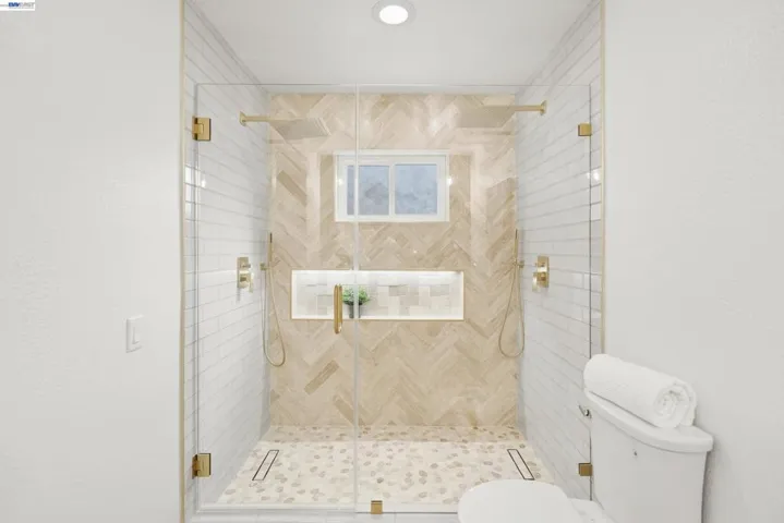 1084 Jamie Dr, Concord, California 94518