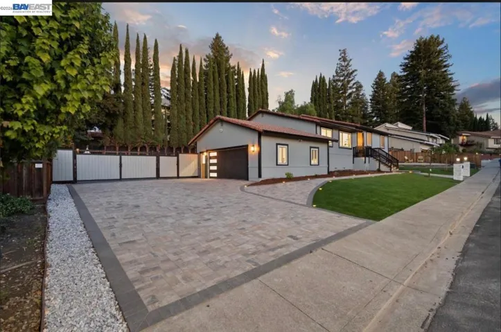 1084 Jamie Dr, Concord, California 94518