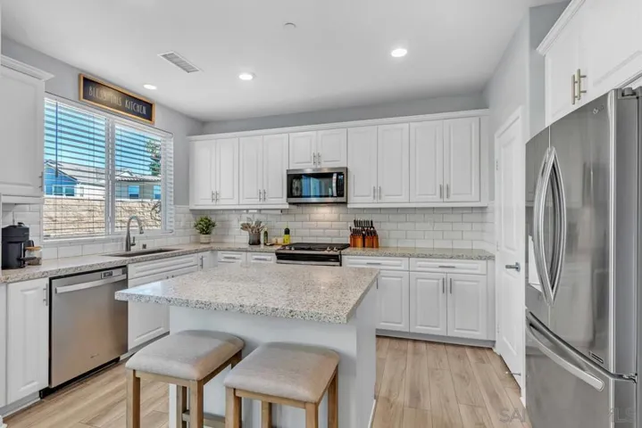 8507 Yucca Street, Santee, California 92071