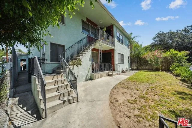 241 E Washington, Pasadena, California 91104