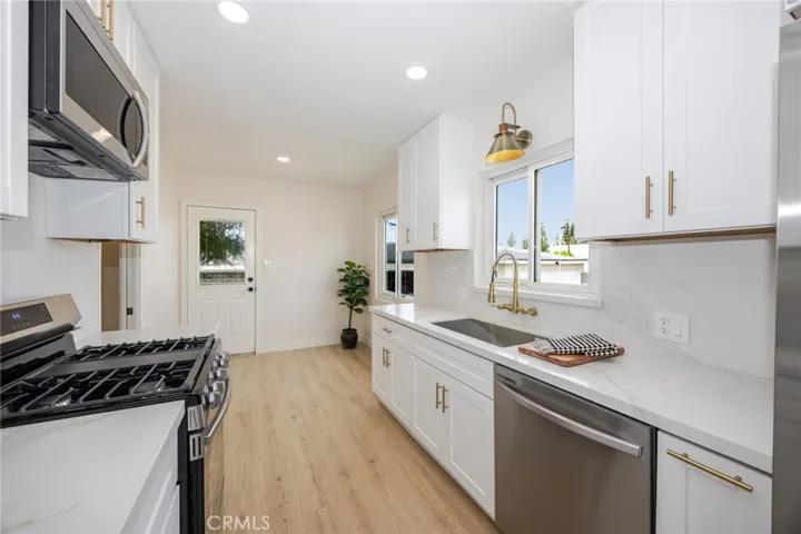 5383 Palo Verde, Montclair, California 91763