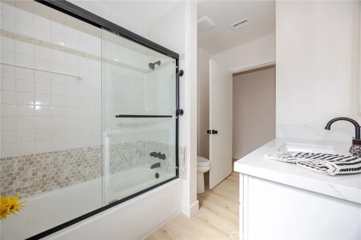 5383 Palo Verde, Montclair, California 91763