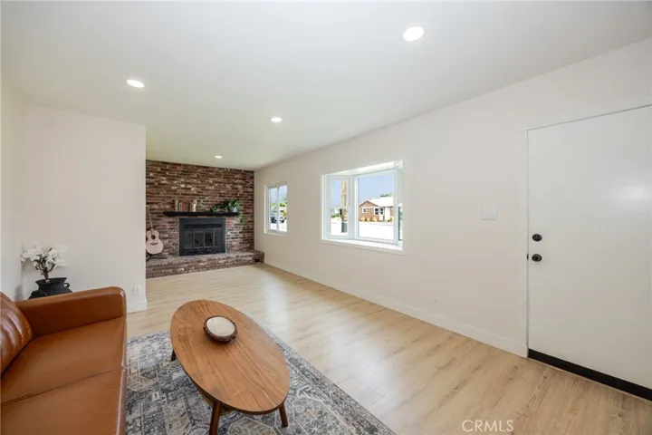5383 Palo Verde, Montclair, California 91763
