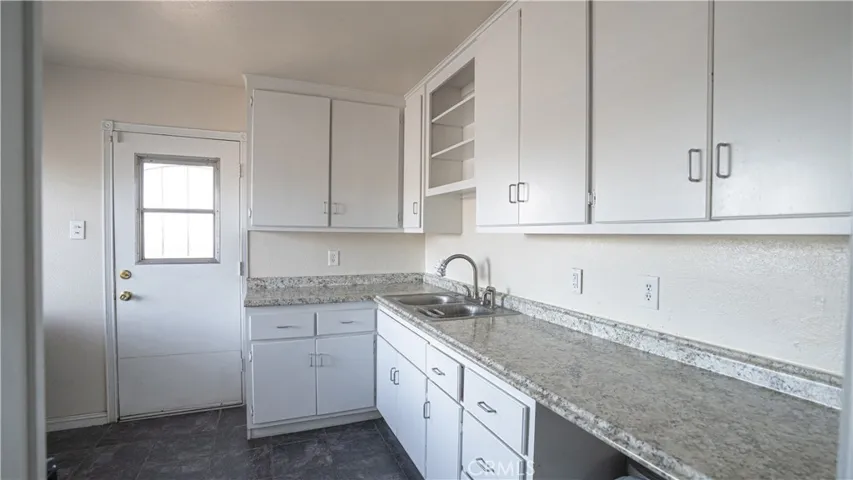 717 Belinda, Barstow, California 92311