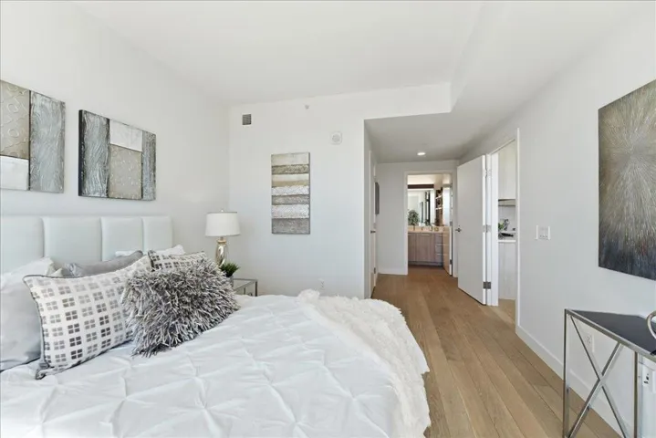 188 W St James Street 11204, San Jose, California 95110