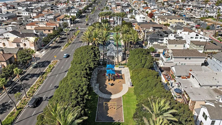 3709 W Balboa, Newport Beach, California 92663