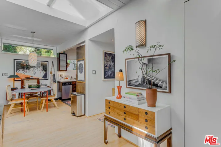 7979 Willow Glen Road, Los Angeles, California 90046