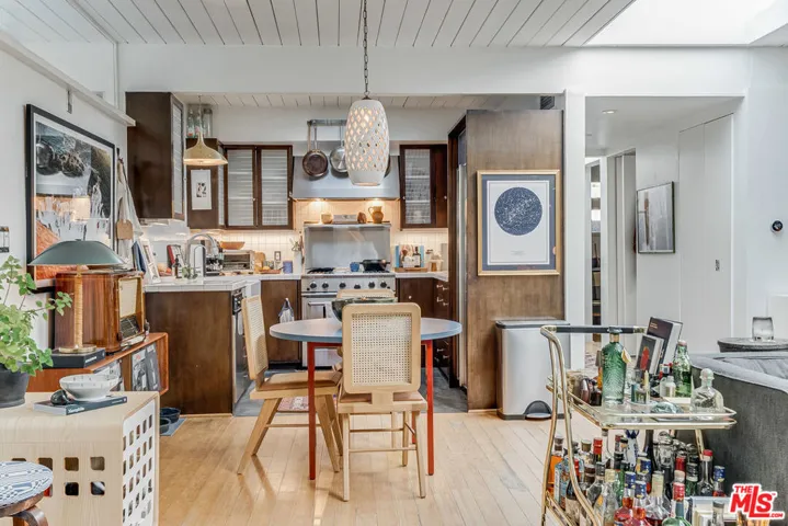 7979 Willow Glen Road, Los Angeles, California 90046