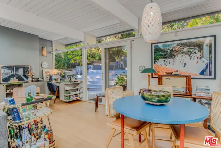 7979 Willow Glen Road, Los Angeles, California 90046