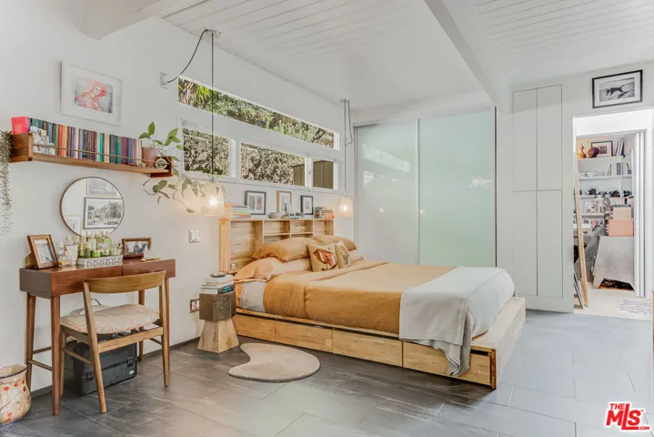 7979 Willow Glen Road, Los Angeles, California 90046