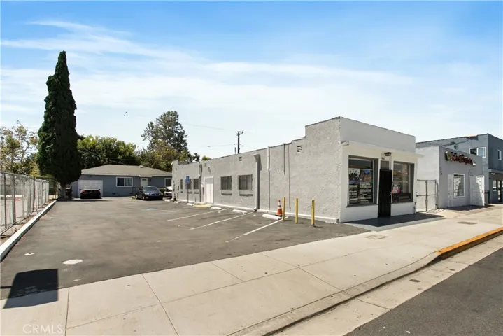322 E Market Street, Long Beach, California 90805