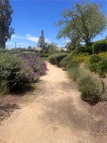 958 Falcon View, Upland, California 91784