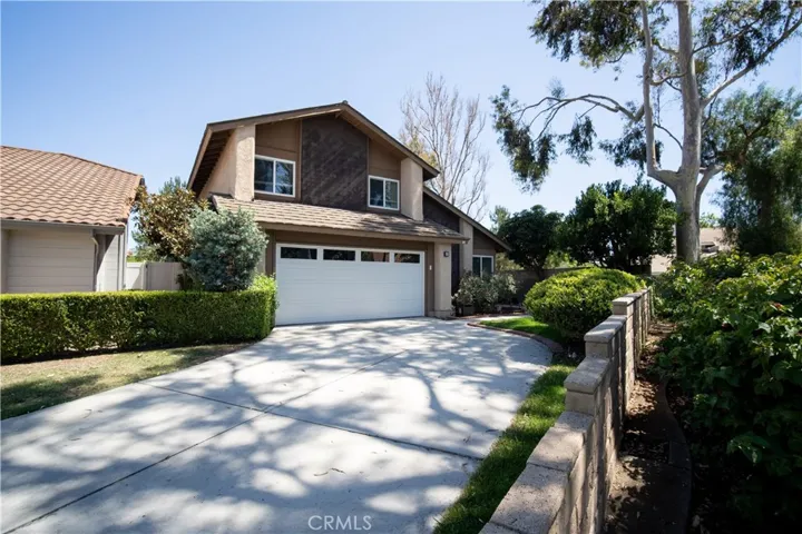 2 Alba E, Irvine, California 92620