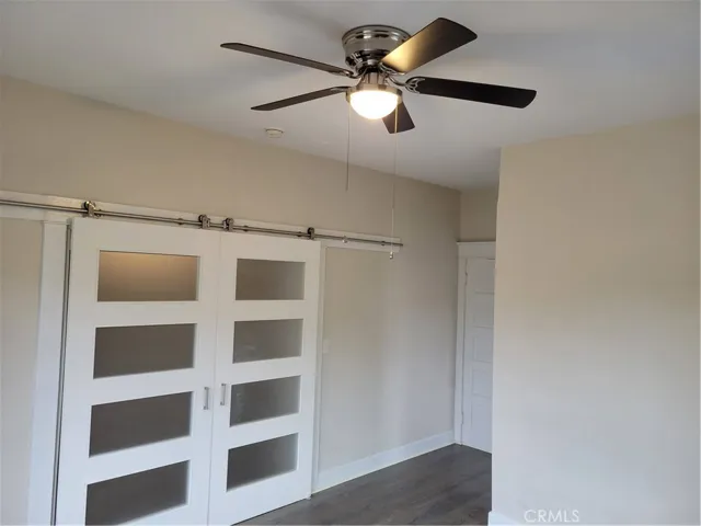 1938 Bonsallo Avenue 103, Los Angeles, California 90007