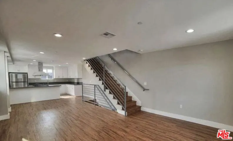 2301 Hauser Boulevard, Los Angeles, California 90016