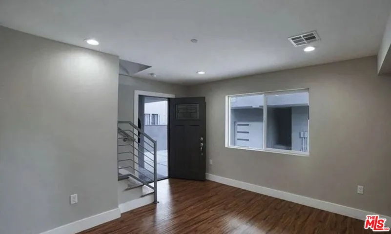 2301 Hauser Boulevard, Los Angeles, California 90016