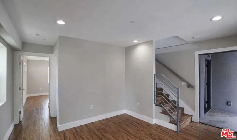 2301 Hauser Boulevard, Los Angeles, California 90016