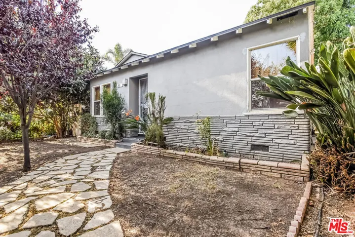801 Brooks Avenue, Venice, California 90291