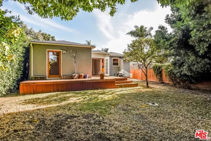 801 Brooks Avenue, Venice, California 90291
