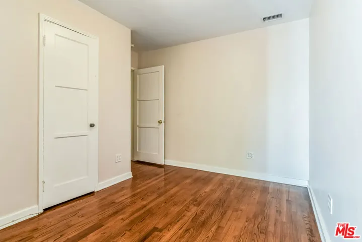 801 Brooks Avenue, Venice, California 90291