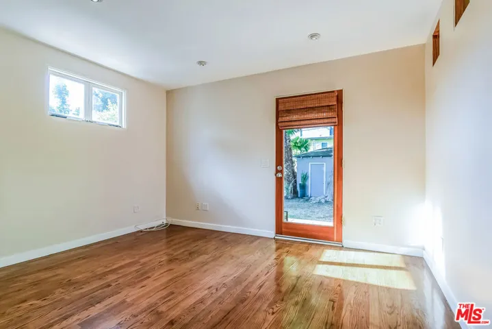 801 Brooks Avenue, Venice, California 90291