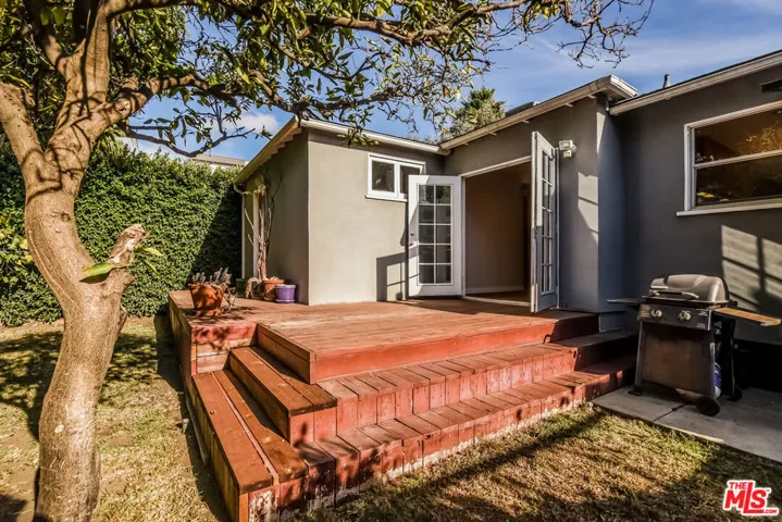 801 Brooks Avenue, Venice, California 90291