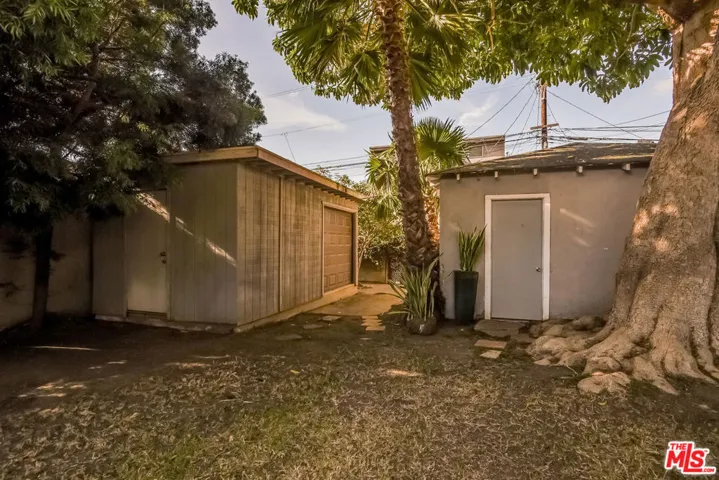 801 Brooks Avenue, Venice, California 90291