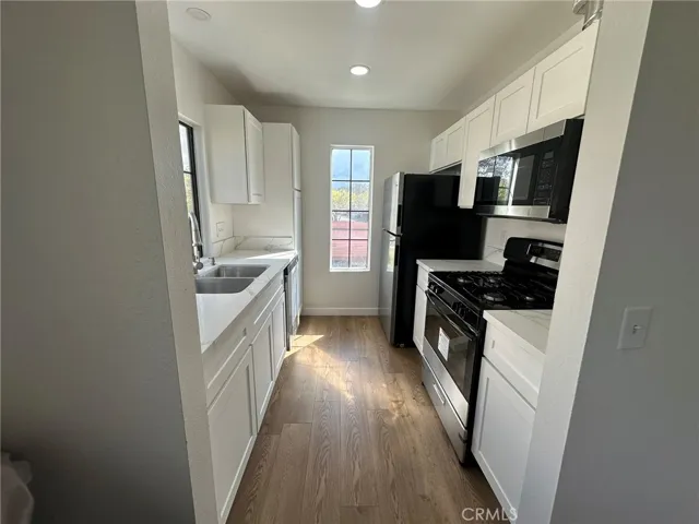 2554 Olive Drive 34, Palmdale, California 93550