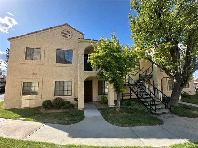 2554 Olive Drive 34, Palmdale, California 93550