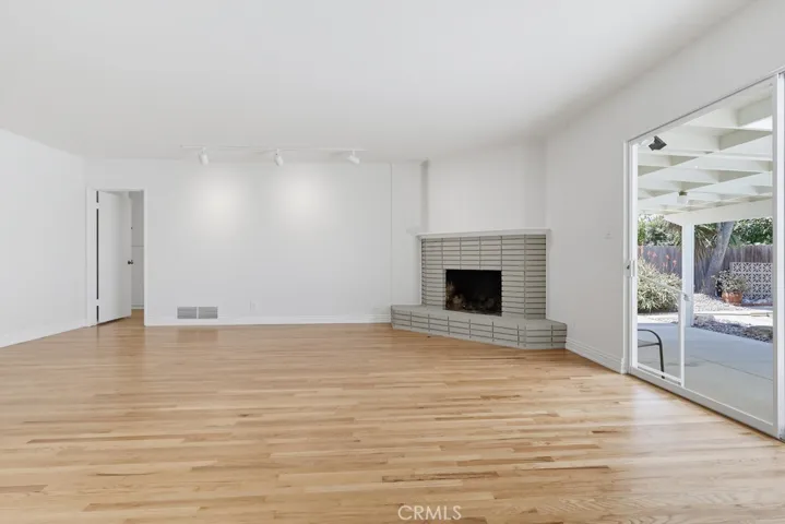 6911 E Septimo, Long Beach, California 90815