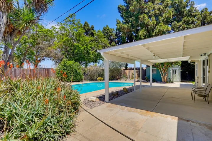 6911 E Septimo, Long Beach, California 90815