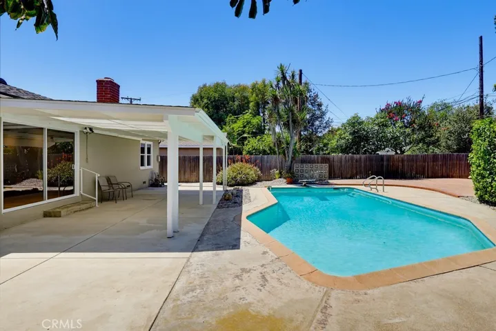 6911 E Septimo, Long Beach, California 90815