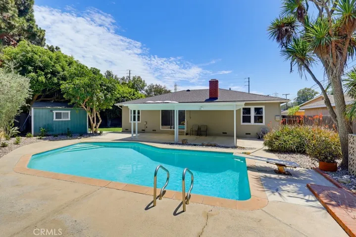 6911 E Septimo, Long Beach, California 90815