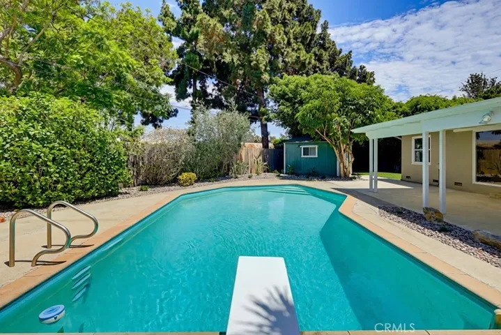 6911 E Septimo, Long Beach, California 90815