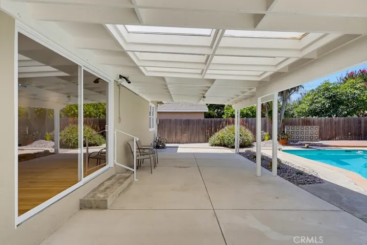 6911 E Septimo, Long Beach, California 90815