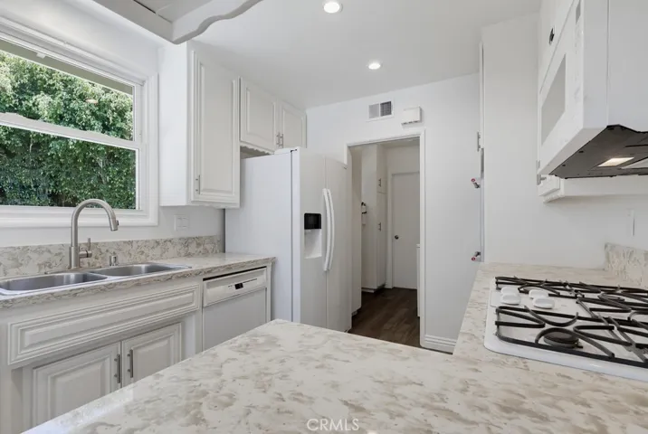 6911 E Septimo, Long Beach, California 90815