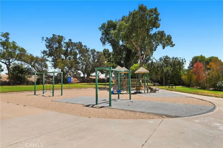 6911 E Septimo, Long Beach, California 90815